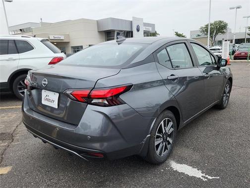 2025 Nissan Versa 1.6 SV