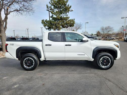 2024 Toyota Tacoma TRD Off-Road