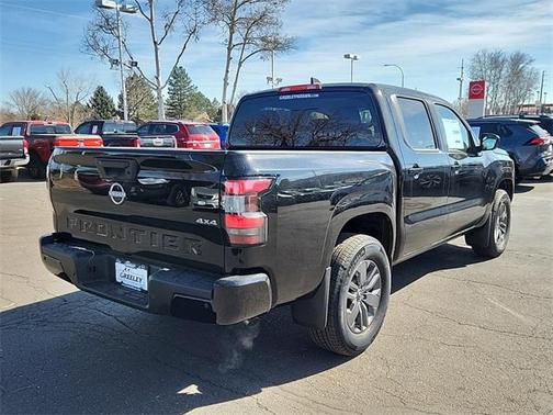 2025 Nissan Frontier SV