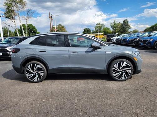 2025 Volkswagen ID.4 Pro S Plus