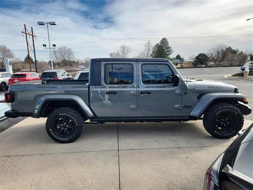 2021 Jeep Gladiator Willys 4x4