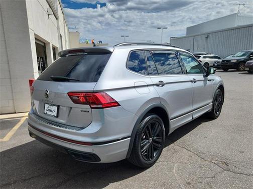 2022 Volkswagen Tiguan 2.0T SE R-Line Black 4MOTION