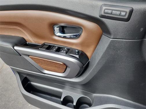 2016 Nissan Titan XD Platinum Reserve