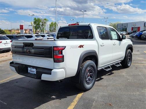 2025 Nissan Frontier PRO-4X