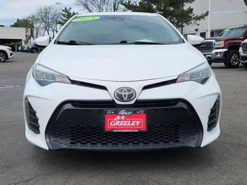 Super White 2019 Toyota Corolla SE