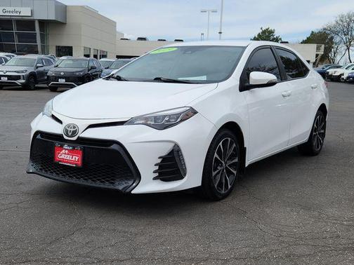 Super White 2019 Toyota Corolla SE