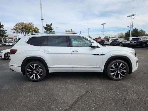2026 Volkswagen Atlas 2.0T SEL Premium R-Line 4MOTION