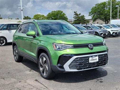 2025 Volkswagen Taos 1.5T SE