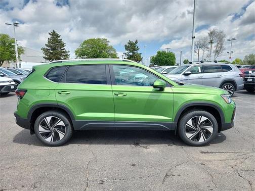 2025 Volkswagen Taos 1.5T SE