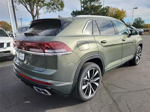 2026 Volkswagen Atlas Cross Sport 2.0T SEL Premium