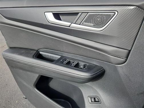 2026 Volkswagen Atlas Cross Sport 2.0T SEL Premium