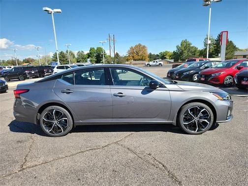 2025 Nissan Altima SR AWD