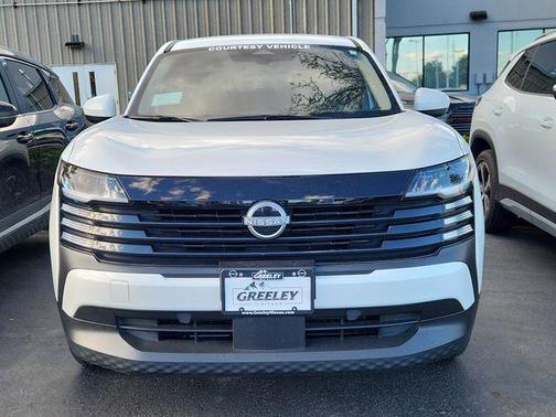 Aspen White Tricoat 2025 Nissan Kicks SV