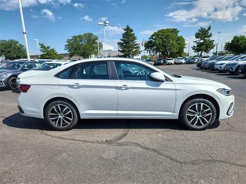 2025 Volkswagen Jetta 1.5T SE