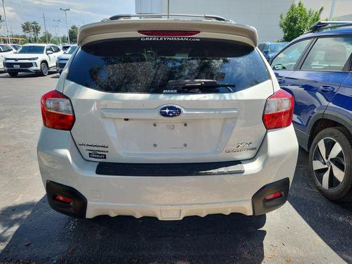 Crystal White Pearl 2015 Subaru XV Crosstrek 2.0i Limited