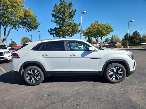 2026 Volkswagen Atlas Cross Sport 2.0T SE