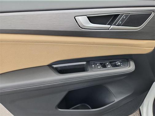2025 Volkswagen Atlas Cross Sport 2.0T SE