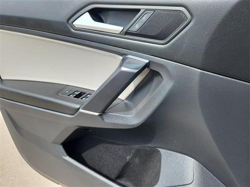 2020 Volkswagen Tiguan 2.0T SE 4MOTION