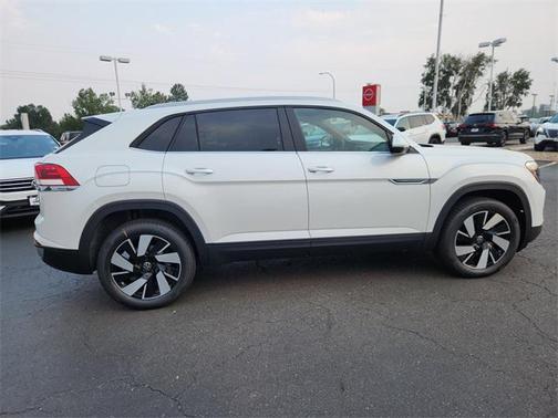 2026 Volkswagen Atlas Cross Sport 2.0T SE w/Technology 4MOTION