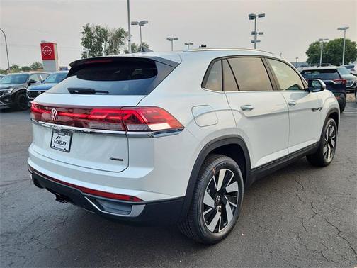 2026 Volkswagen Atlas Cross Sport 2.0T SE w/Technology 4MOTION