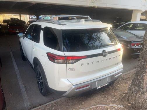 2024 Nissan Pathfinder Platinum 4WD