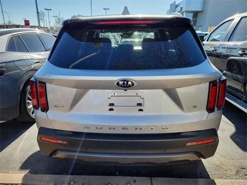 2021 Kia Sorento S