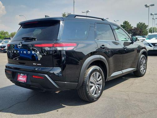 Super Black 2024 Nissan Pathfinder SV 4WD