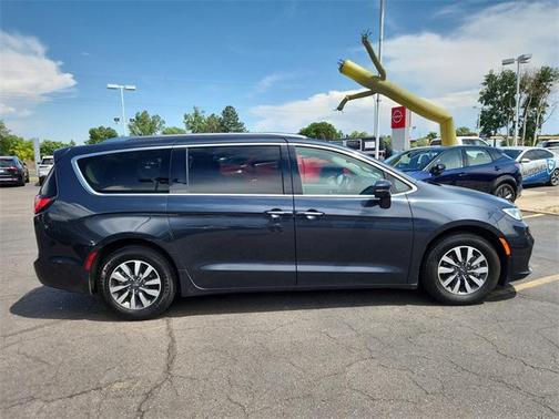 2021 Chrysler Pacifica Hybrid Touring L
