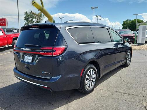 2021 Chrysler Pacifica Hybrid Touring L