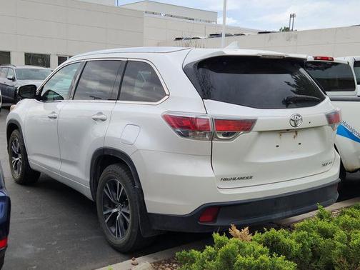 Blizzard Pearl 2016 Toyota Highlander XLE