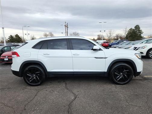 2022 Volkswagen Atlas Cross Sport 2.0T SE w/Technology 4MOTION
