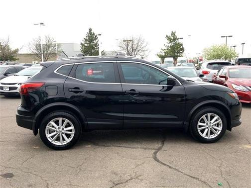 2018 Nissan Rogue Sport SV