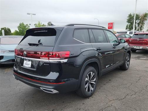 2025 Volkswagen Atlas 2.0T SE