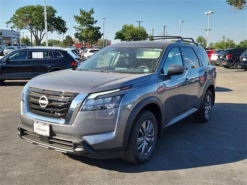 2025 Nissan Pathfinder SV 4WD