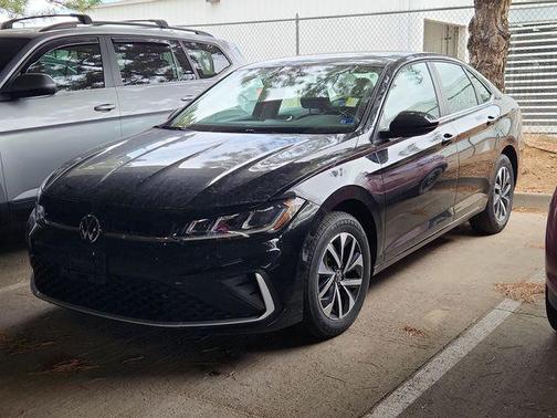 Deep Black Pearl 2025 Volkswagen Jetta 1.5T S