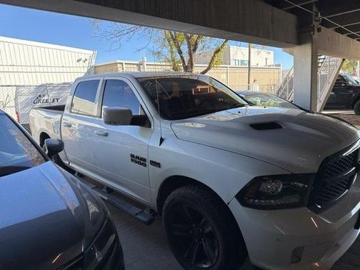 2017 RAM 1500 Night Crew Cab 4x4 5'7' Box