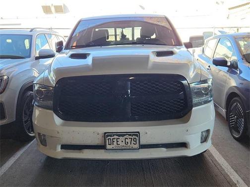 2017 RAM 1500 Night Crew Cab 4x4 5'7' Box