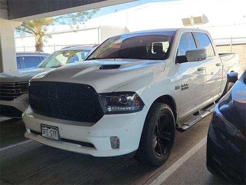 2017 RAM 1500 Night Crew Cab 4x4 5'7' Box