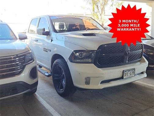 2017 RAM 1500 Night Crew Cab 4x4 5'7' Box