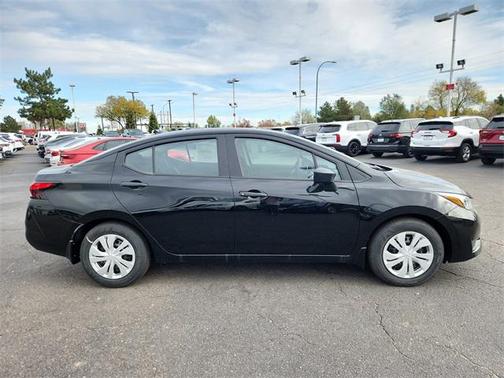 2025 Nissan Versa 1.6 S