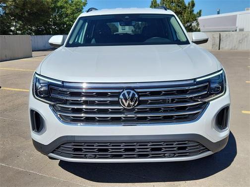 2026 Volkswagen Atlas 2.0T SE w/Technology 4MOTION