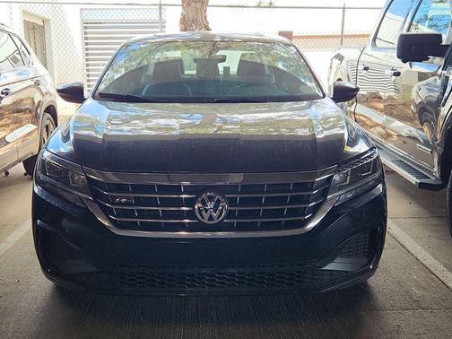 Deep Black 2020 Volkswagen Passat 2.0T R-Line