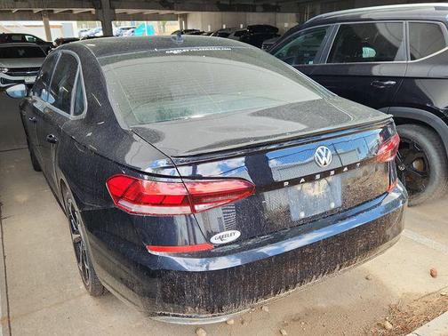 Deep Black 2020 Volkswagen Passat 2.0T R-Line