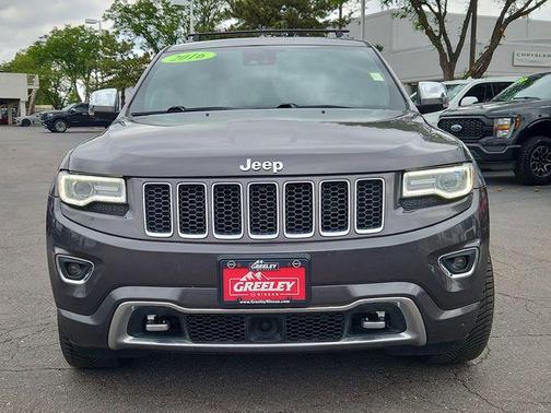 Granite Crystal Metallic Clearcoat 2016 Jeep Grand Cherokee Overland