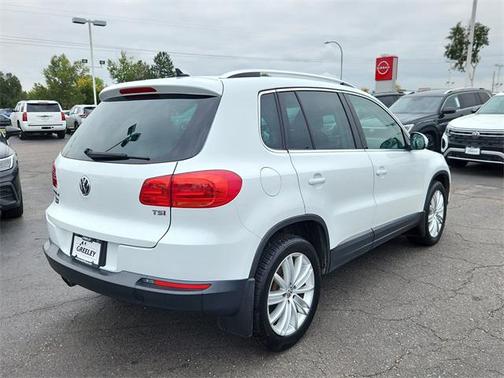 2016 Volkswagen Tiguan SE
