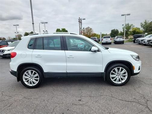 2016 Volkswagen Tiguan SE