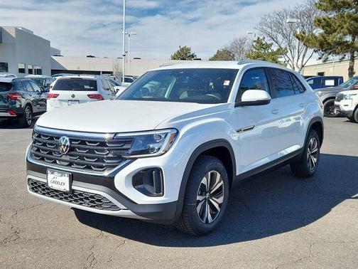 Opal White 2026 Volkswagen Atlas Cross Sport 2.0T SE
