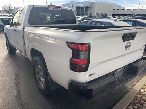 2022 Nissan Frontier S