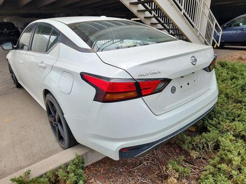 Glacier White 2020 Nissan Altima SR FWD