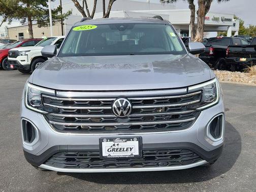 2025 Volkswagen Atlas 2.0T SE w/Technology 4MOTION